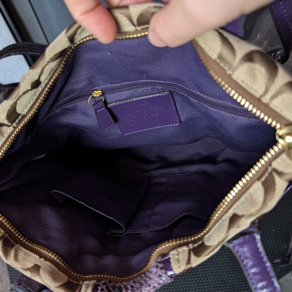 LOW START Coach, Signature Khaki & Purple Python Patent Leather Shoulder Bag - Picture 7 of 14